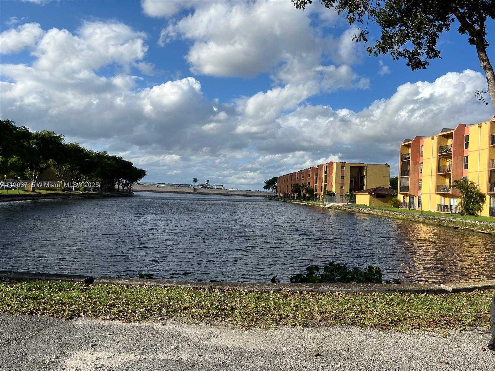 Small Image of 4801 NORTH WEST 7 ST #104-16, Miami Number 27