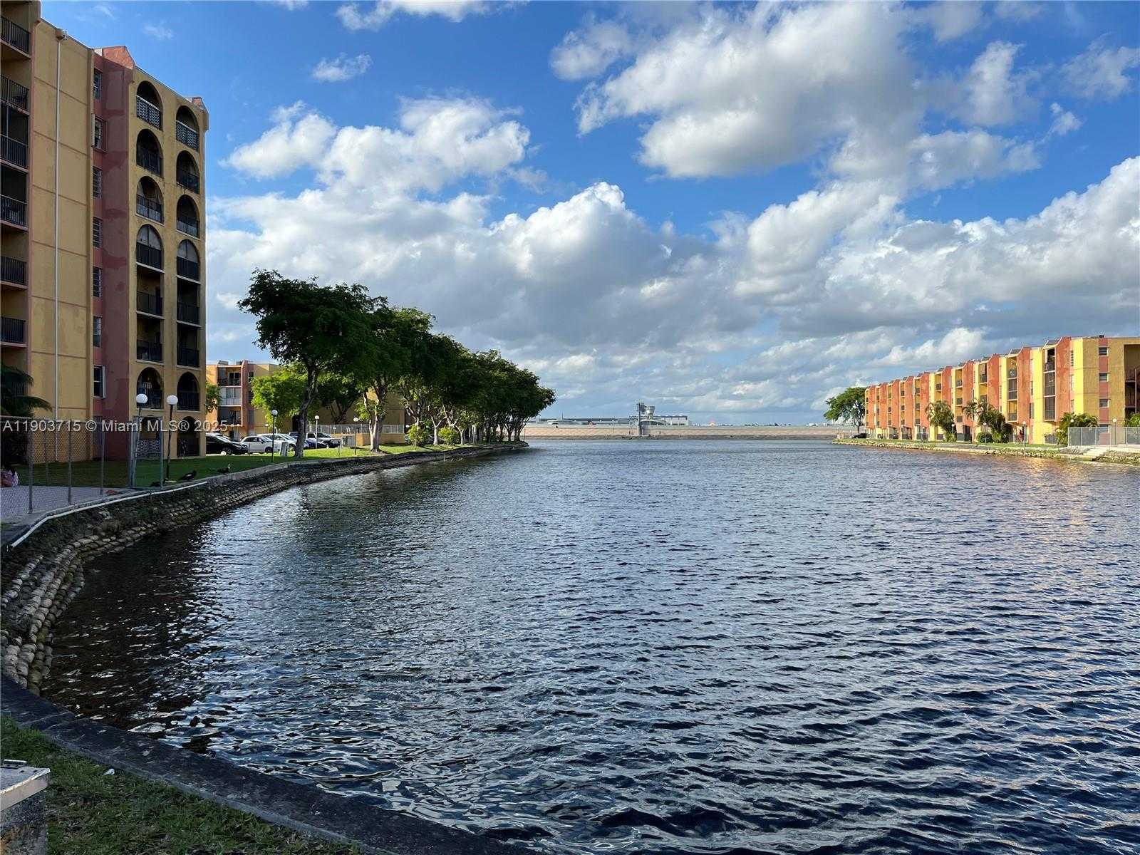 Small Image of 4801 NORTH WEST 7 ST #104-16, Miami Number 28