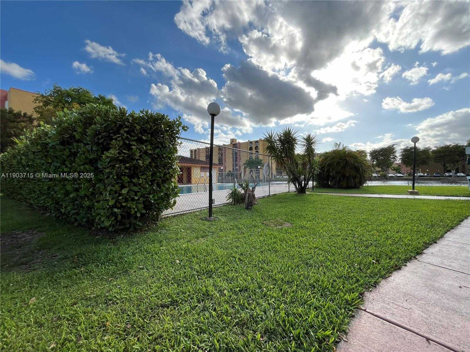 Small Image of 4801 NORTH WEST 7 ST #104-16, Miami Number 31