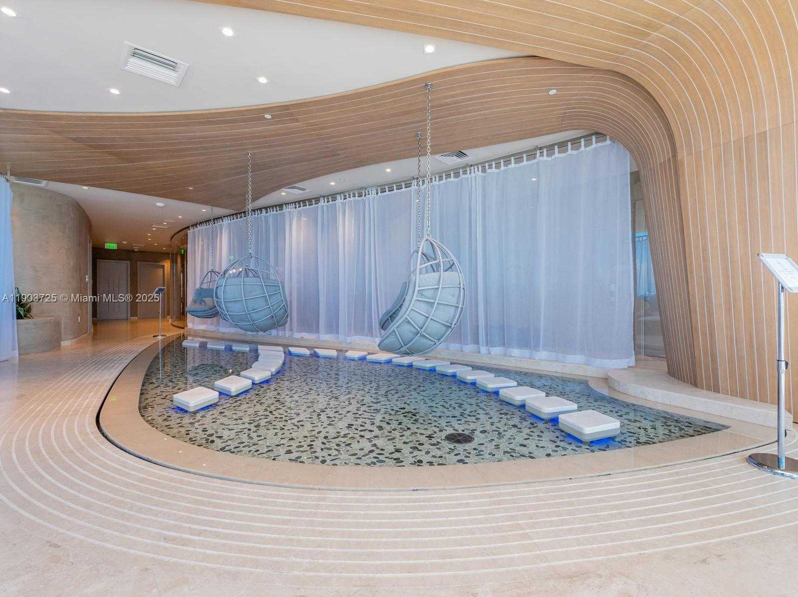 Imagen de Pequeño Objeto