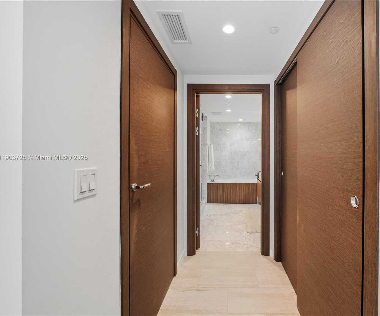 Imagen de Pequeño Objeto