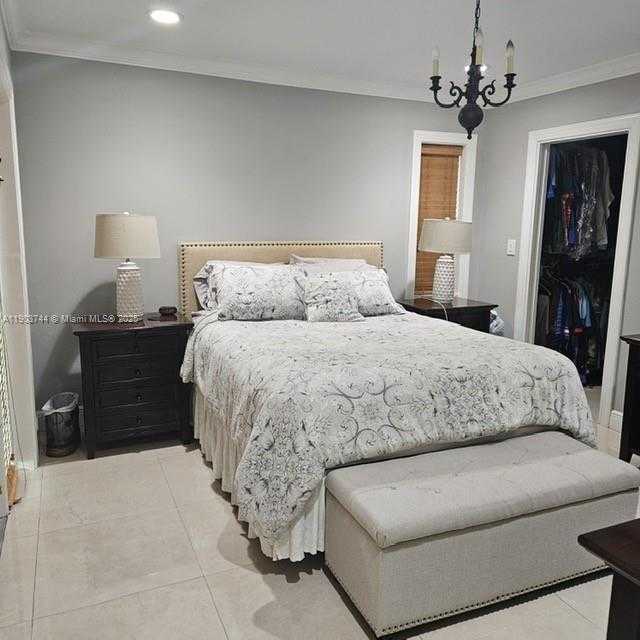 Small Image of 9705 SOUTH WEST 214TH TER, Cutler Bay Number 4