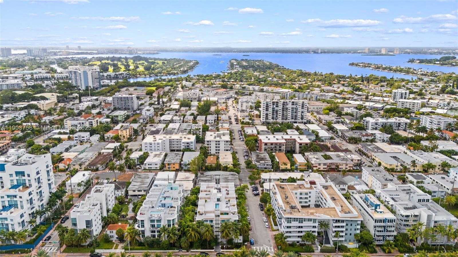 Small Image of 7744 COLLINS AVE #20, Miami Beach Number 26