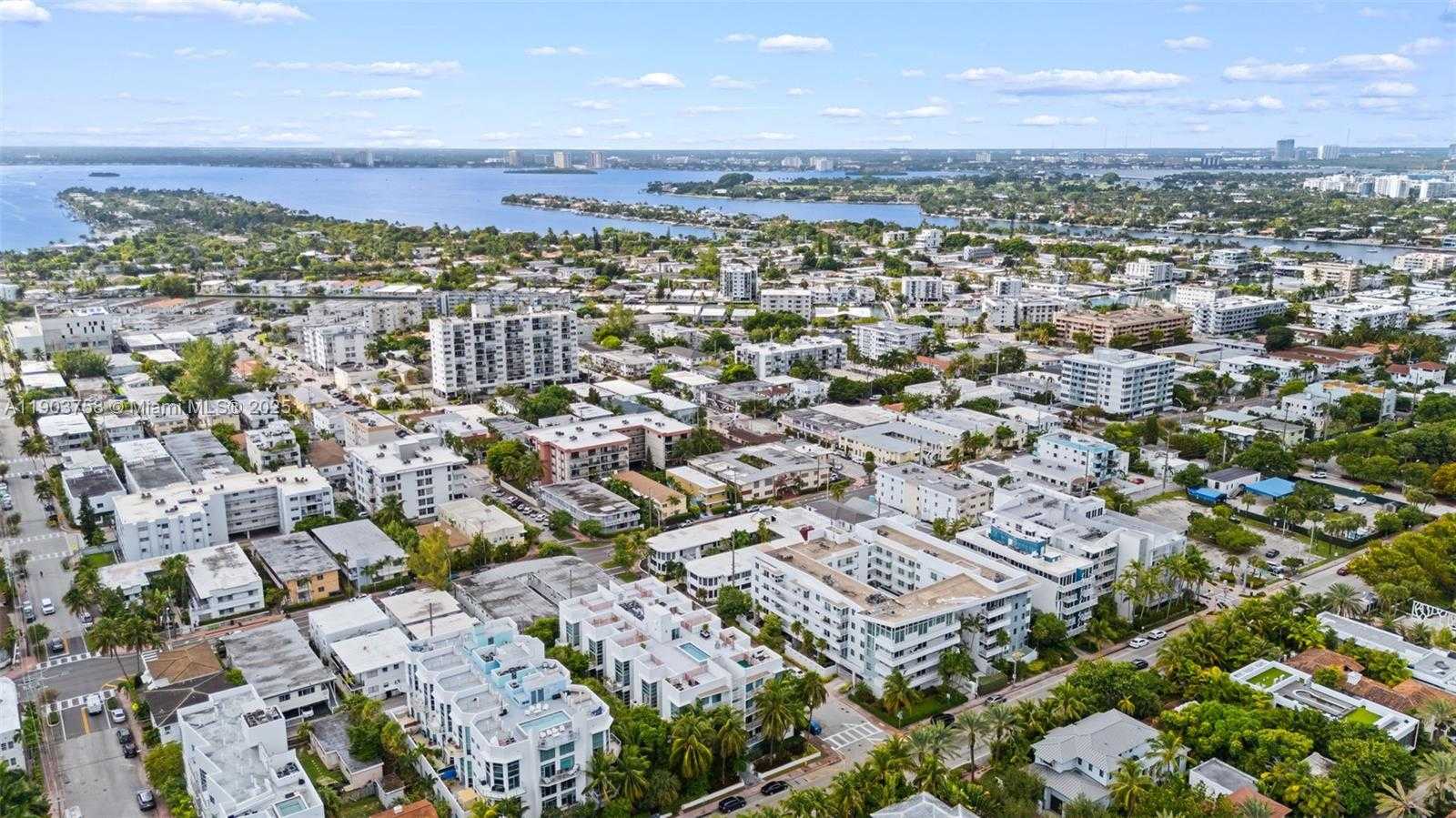 Small Image of 7744 COLLINS AVE #20, Miami Beach Number 27