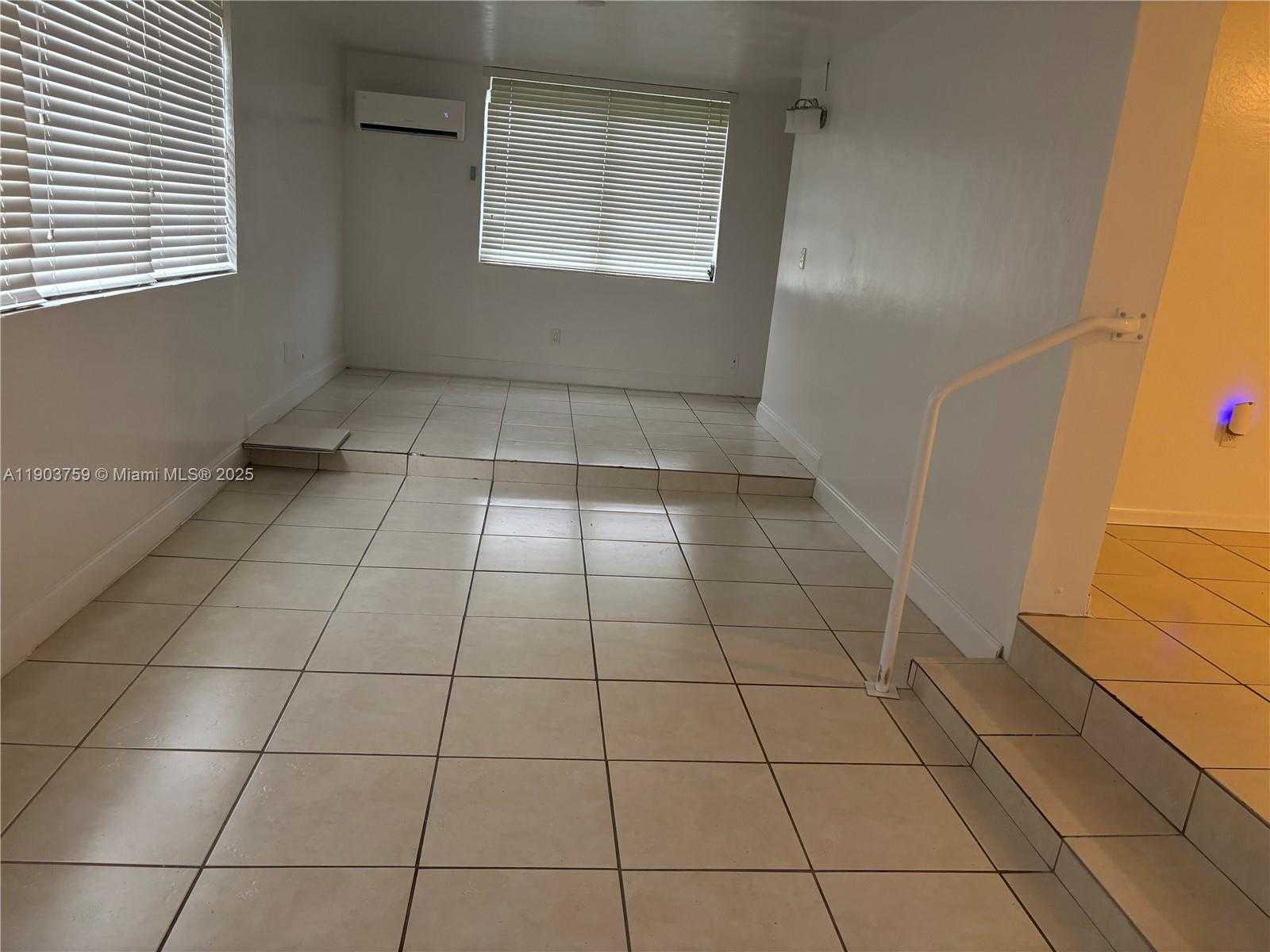 Imagen de Pequeño Objeto