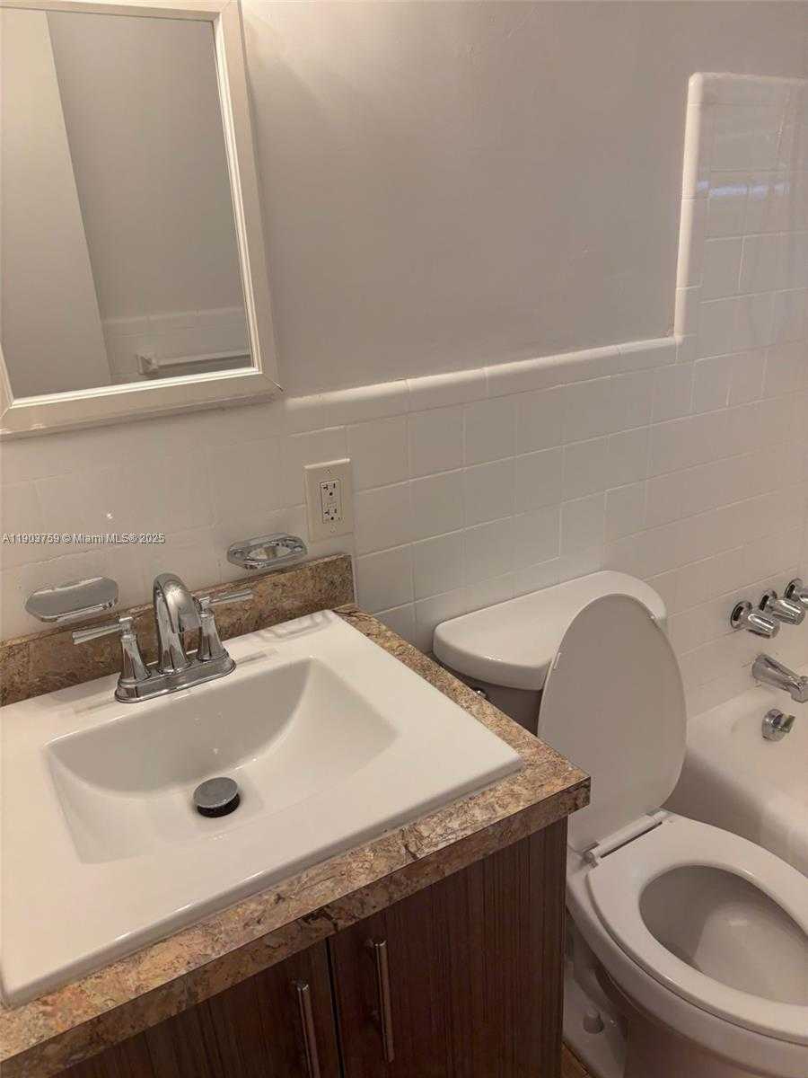 Imagen de Pequeño Objeto