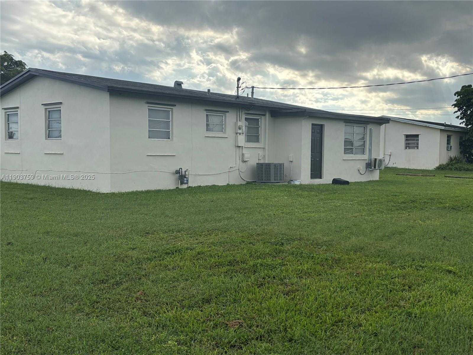 Imagen de Pequeño Objeto