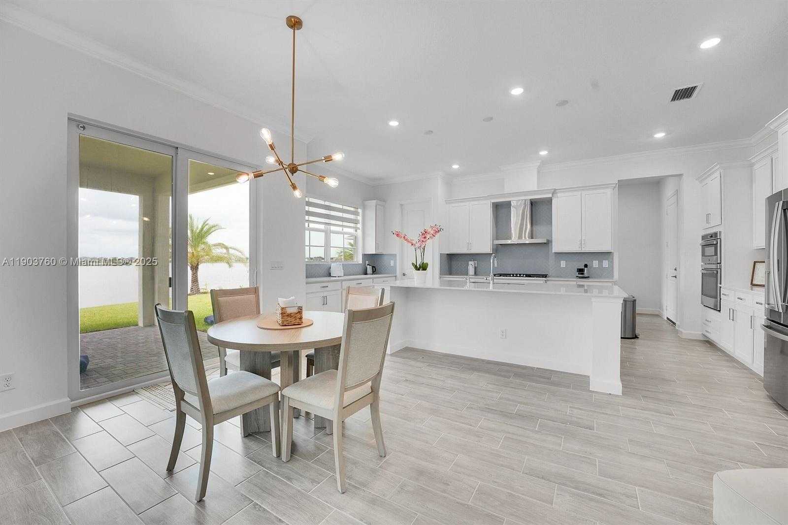 Imagen de Pequeño Objeto