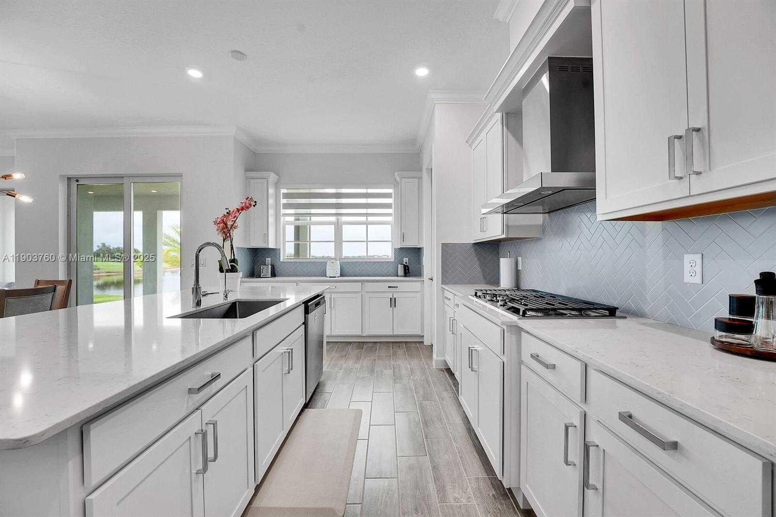 Imagen de Pequeño Objeto