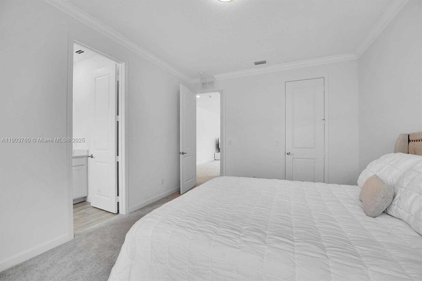 Imagen de Pequeño Objeto