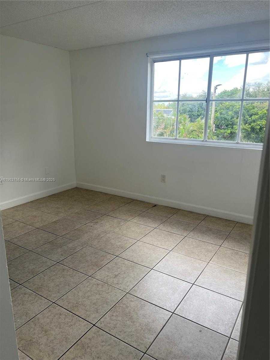 Small Image of 6175 NORTH WEST 186TH ST #303, Hialeah Number 31