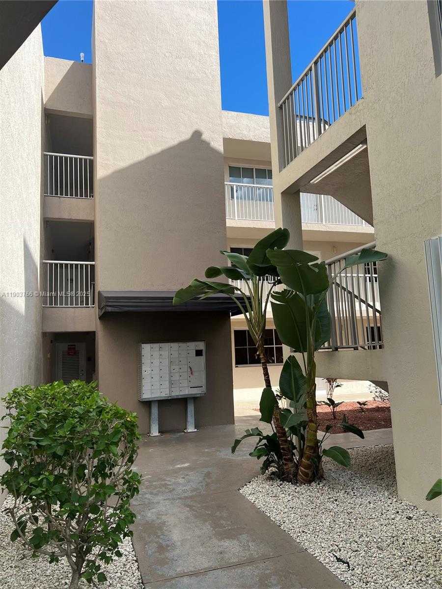 Small Image of 6175 NORTH WEST 186TH ST #303, Hialeah Number 5