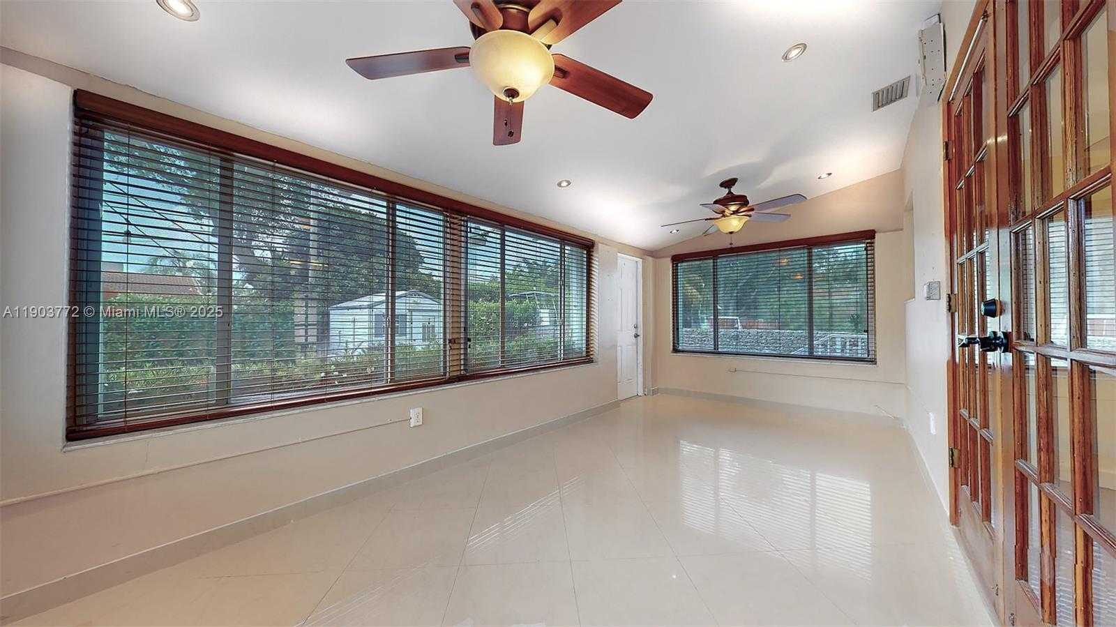 Small Image of 3770 SOUTH WEST 1ST ST, Miami Number 14