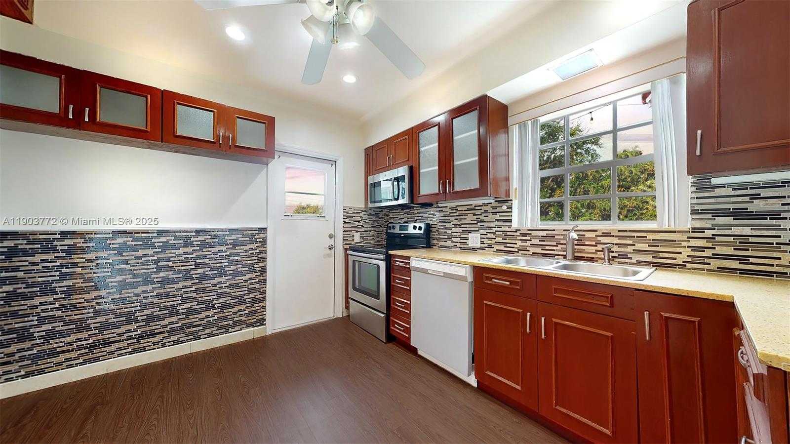 Small Image of 3770 SOUTH WEST 1ST ST, Miami Number 15