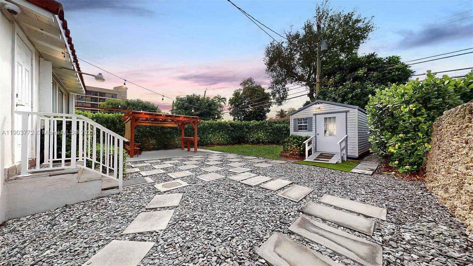 Small Image of 3770 SOUTH WEST 1ST ST, Miami Number 8