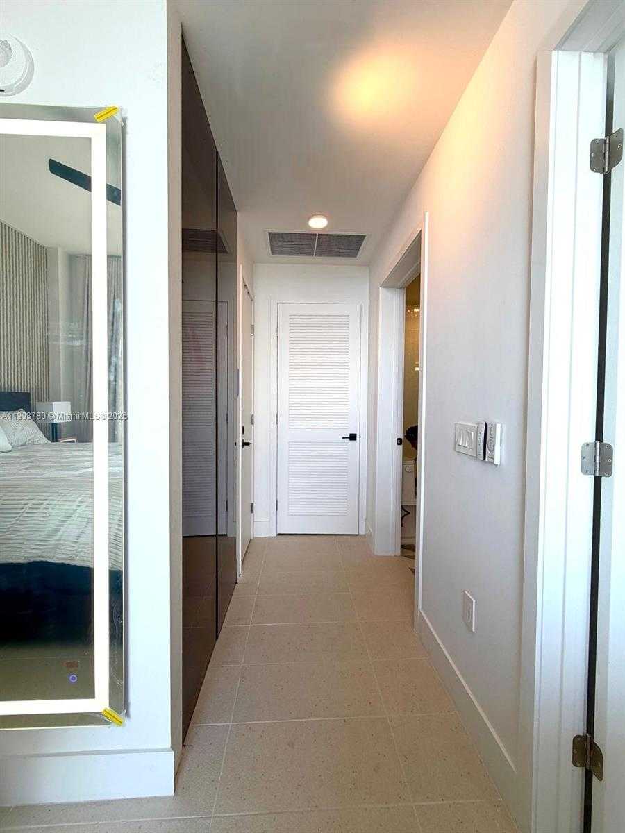 Small Image of 159 NORTH EAST 6TH ST #PH5014, Miami Number 21