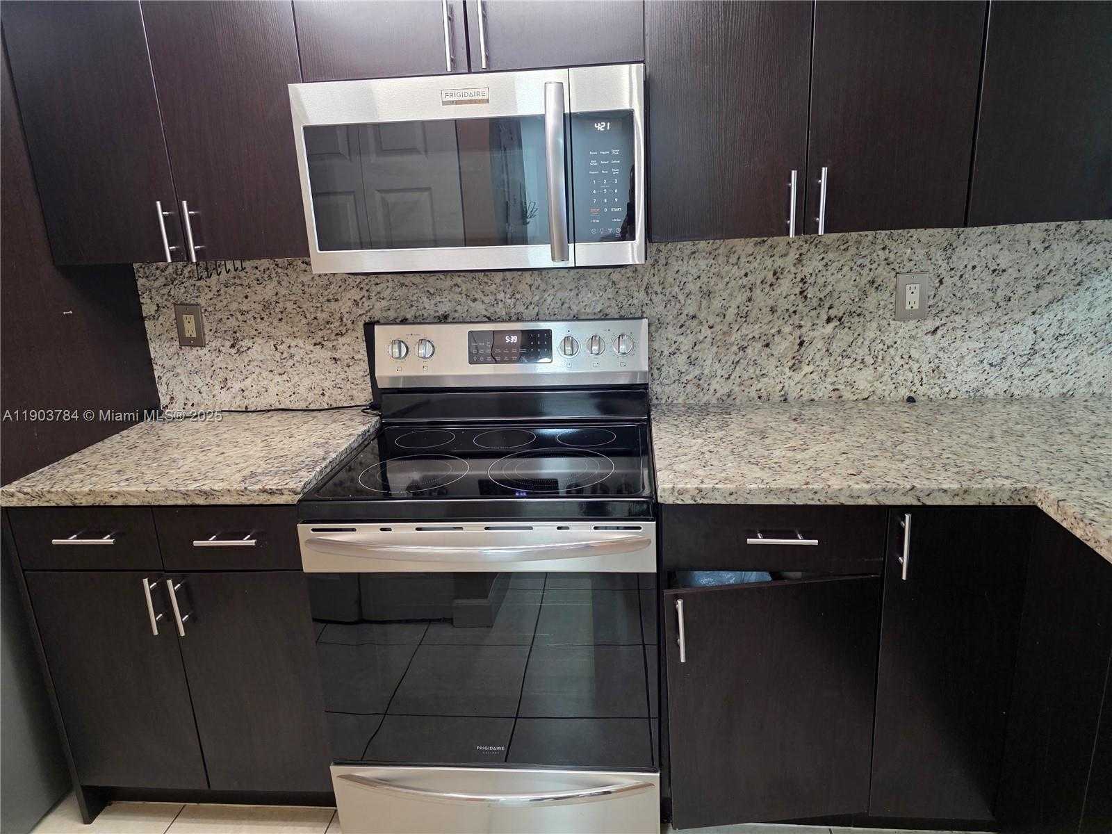 Small Image of 9917 WEST OKEECHOBEE RD #3-307, Hialeah Gardens Number 13