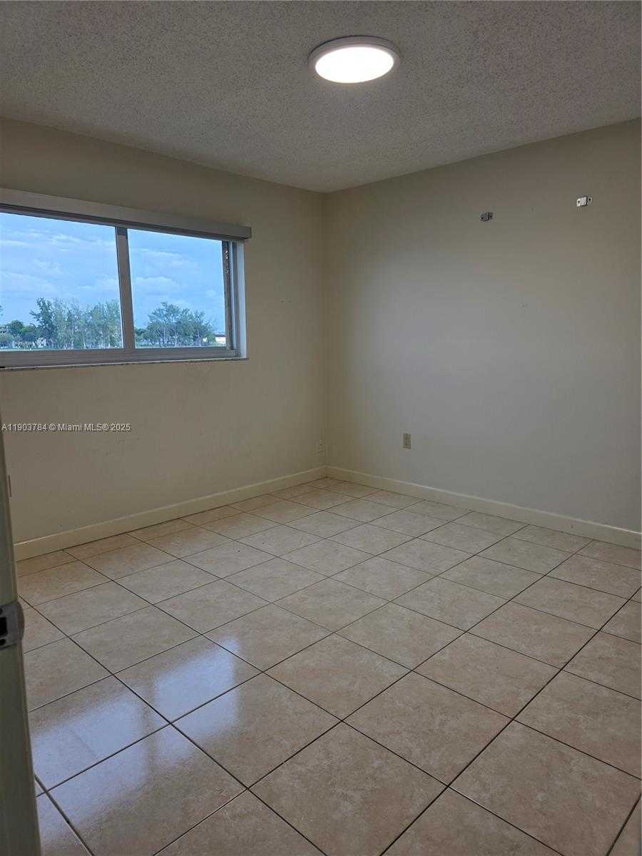 Small Image of 9917 WEST OKEECHOBEE RD #3-307, Hialeah Gardens Number 29