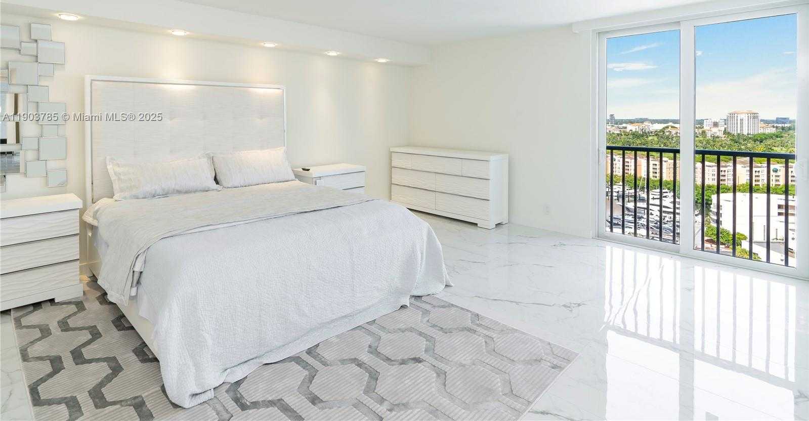 Small Image of 19707 TURNBERRY WAY #18K, Aventura Number 21