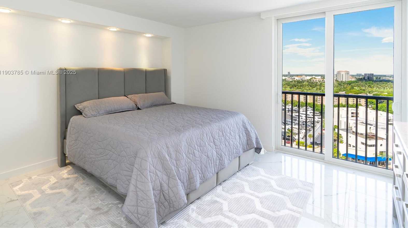 Small Image of 19707 TURNBERRY WAY #18K, Aventura Number 27