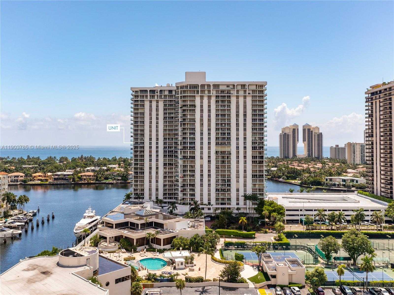 Small Image of 19707 TURNBERRY WAY #18K, Aventura Number 3