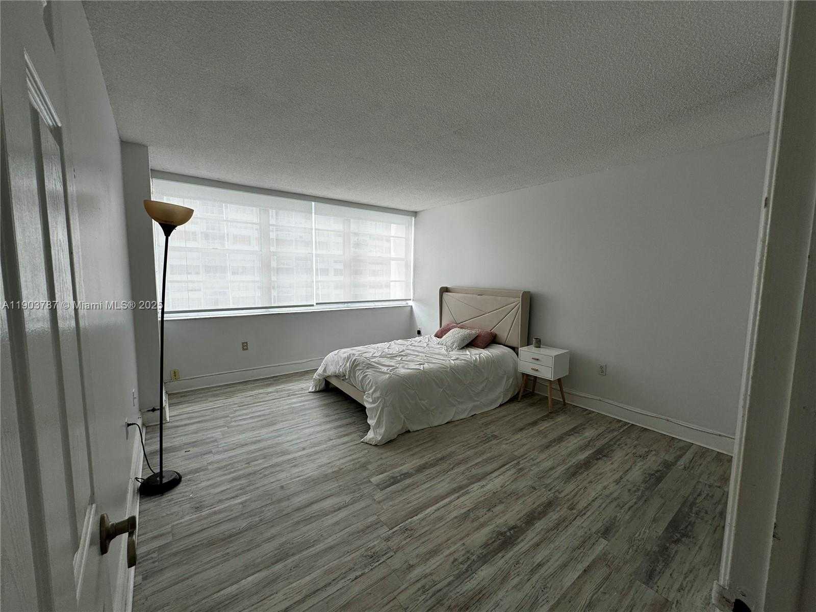 Small Image of 18061 BISCAYNE BLVD #1203, Aventura Number 21