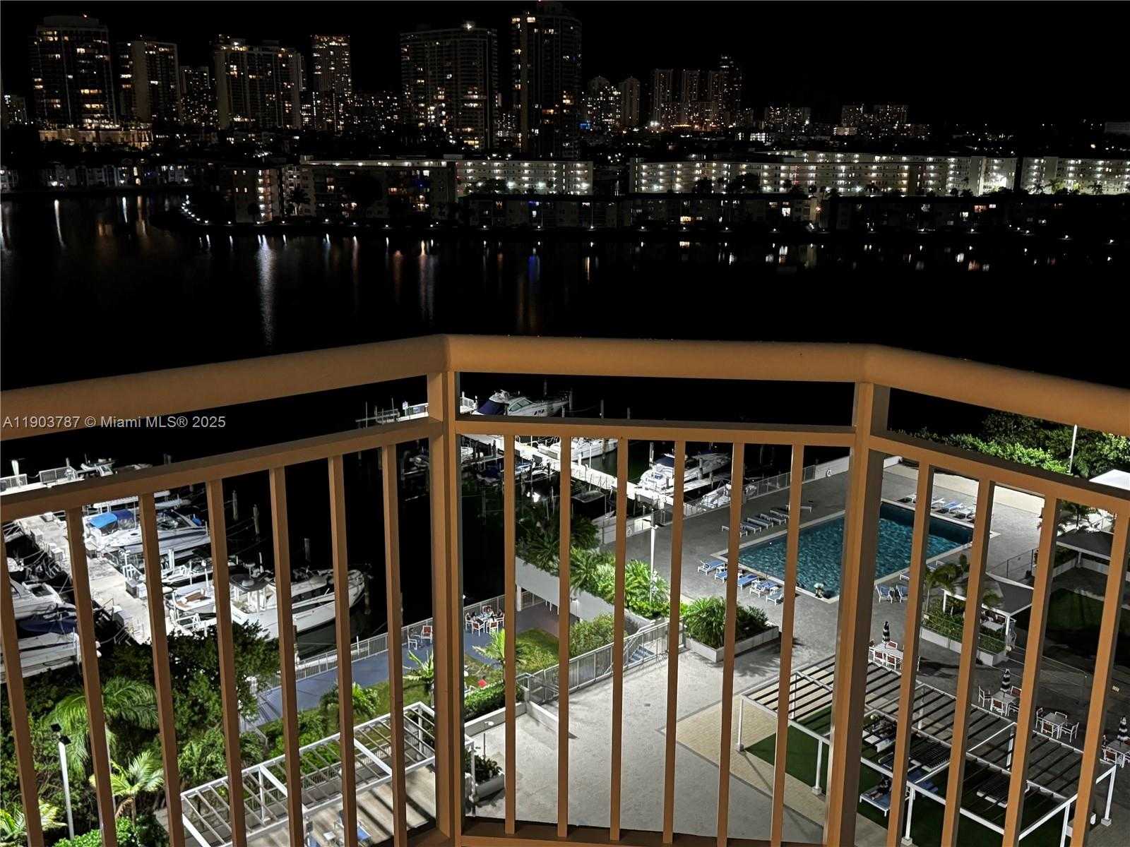 Small Image of 18061 BISCAYNE BLVD #1203, Aventura Number 5