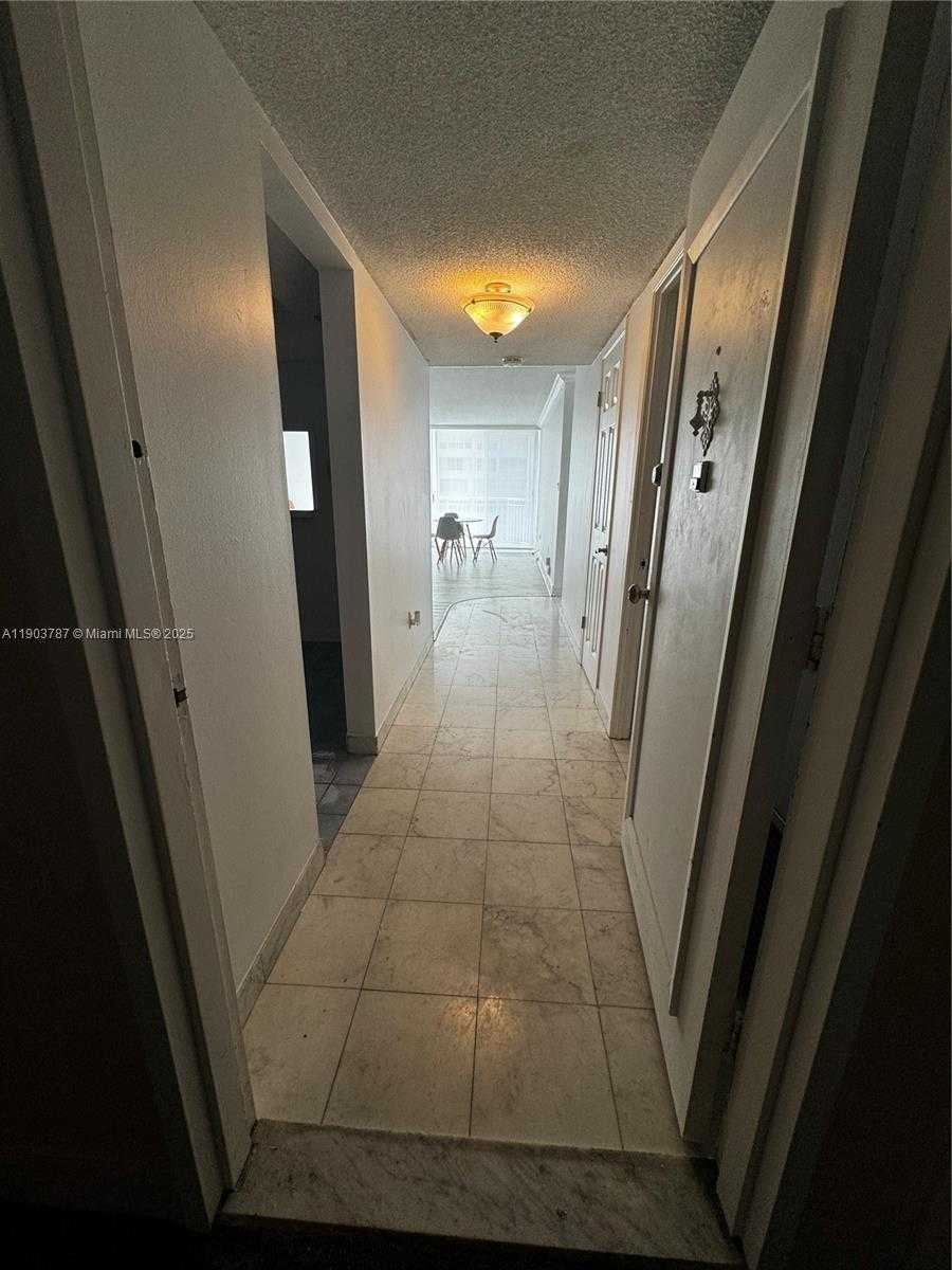 Small Image of 18061 BISCAYNE BLVD #1203, Aventura Number 8