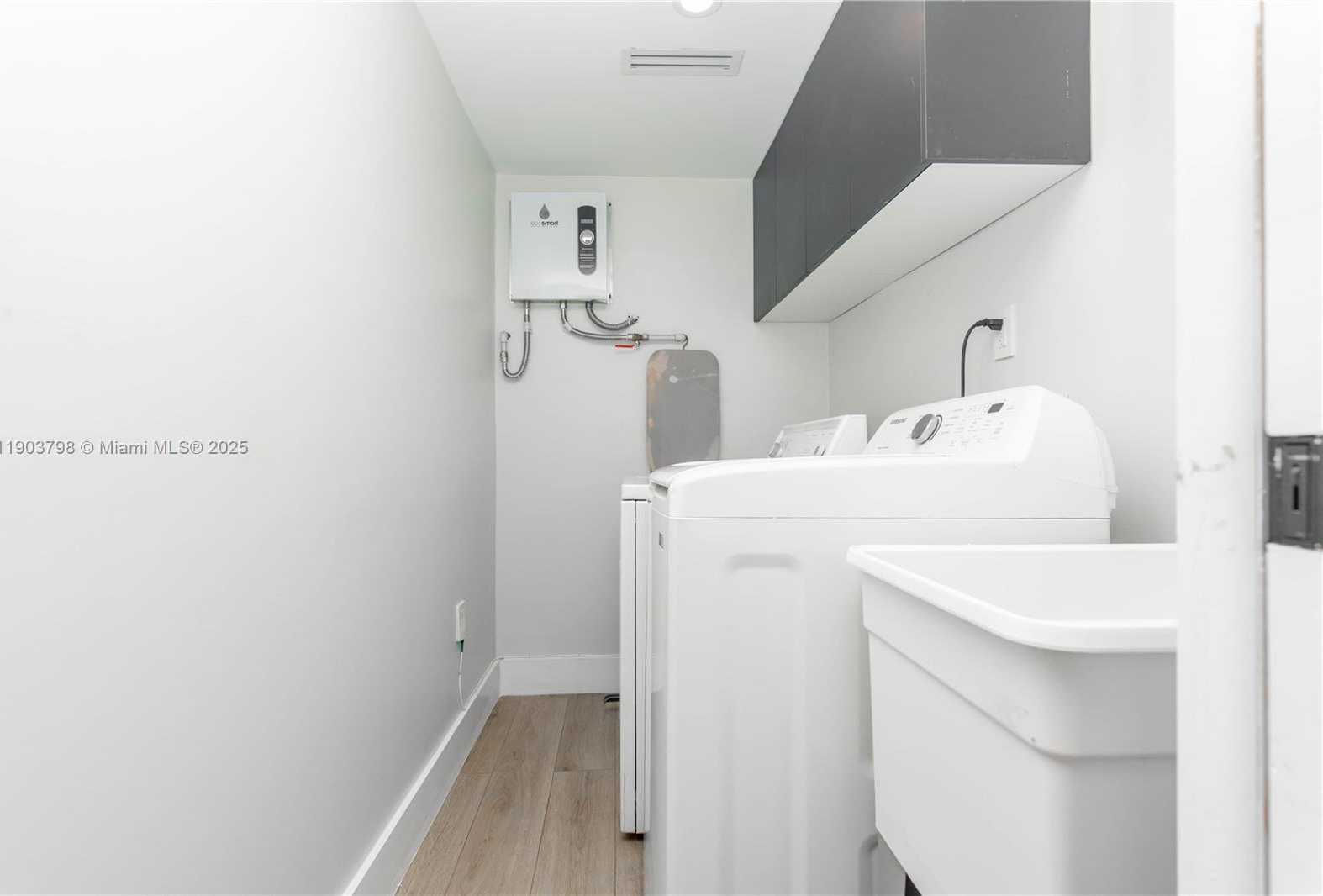 Small Image of 2360 SOUTH WEST 12TH ST, Miami Number 10