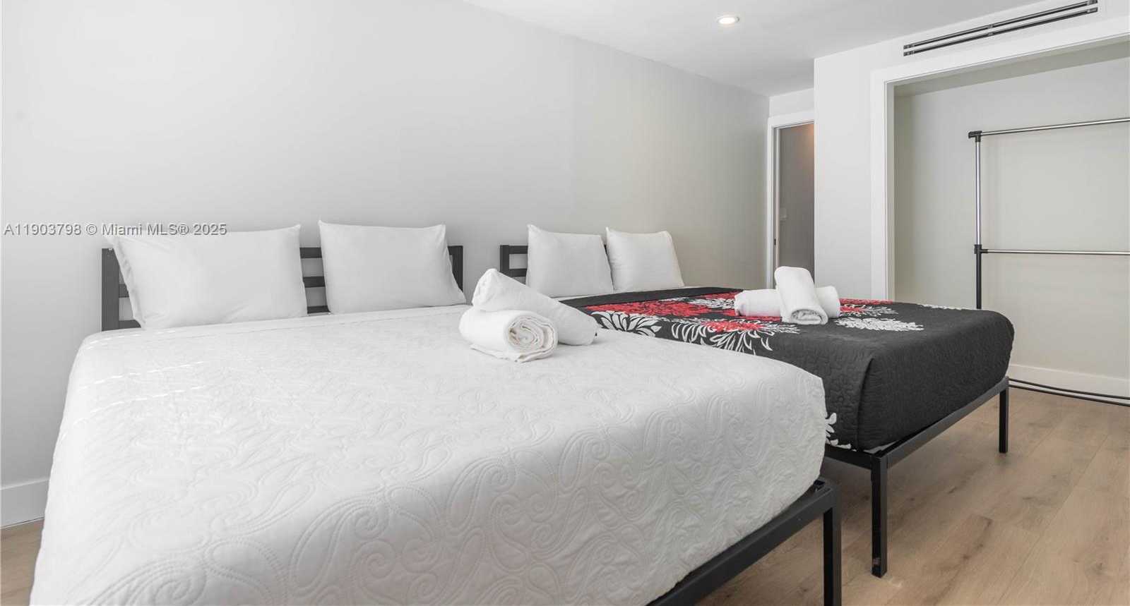 Small Image of 2360 SOUTH WEST 12TH ST, Miami Number 13