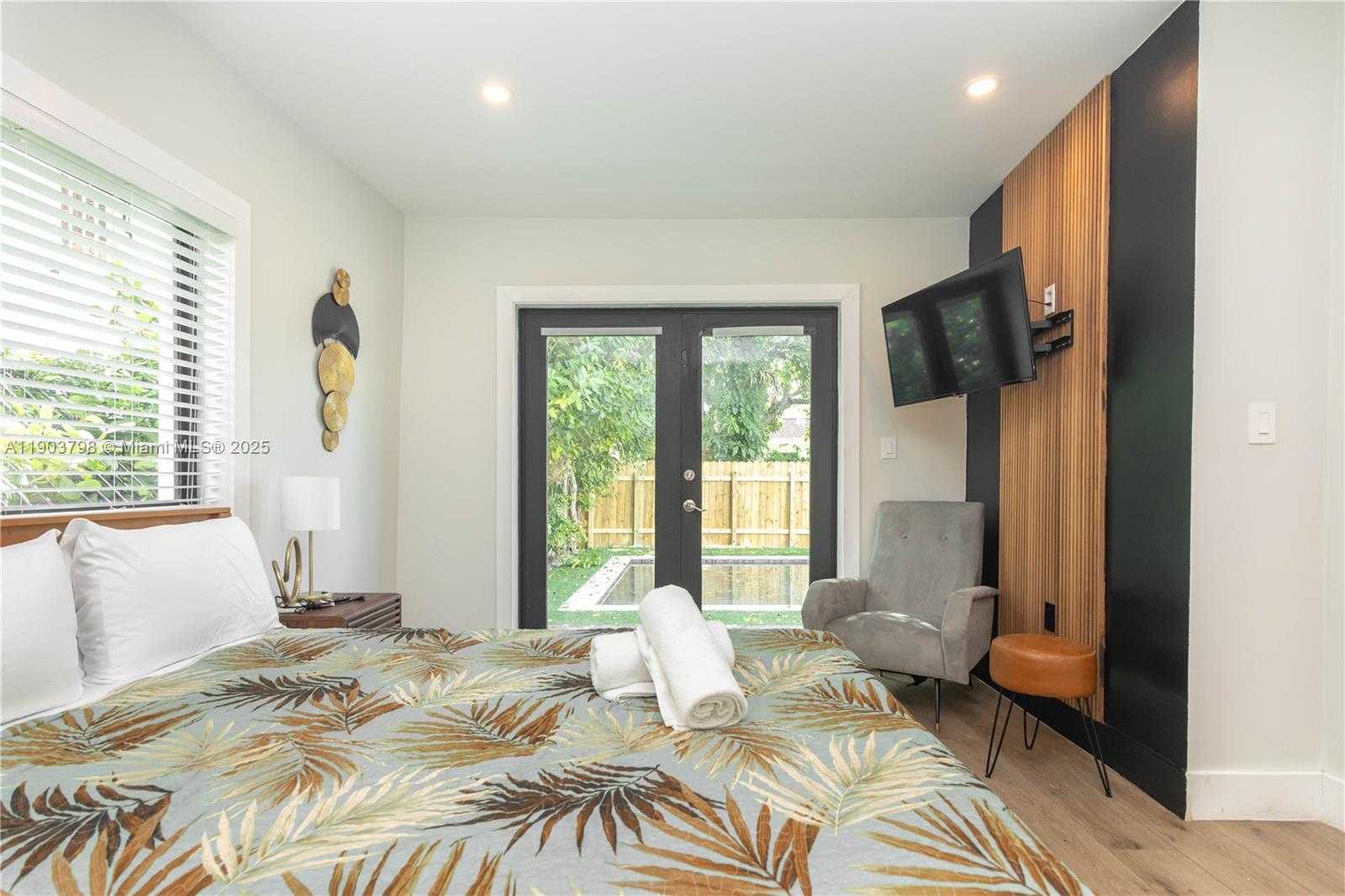 Small Image of 2360 SOUTH WEST 12TH ST, Miami Number 22