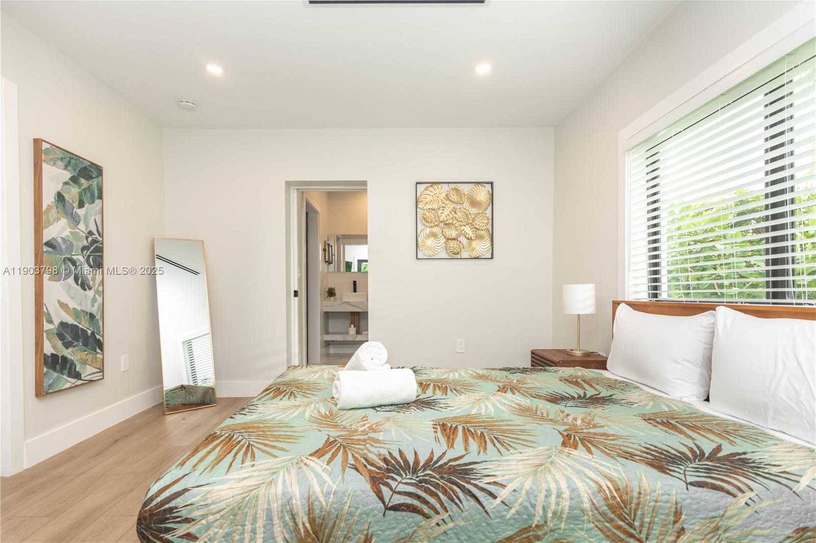 Small Image of 2360 SOUTH WEST 12TH ST, Miami Number 24