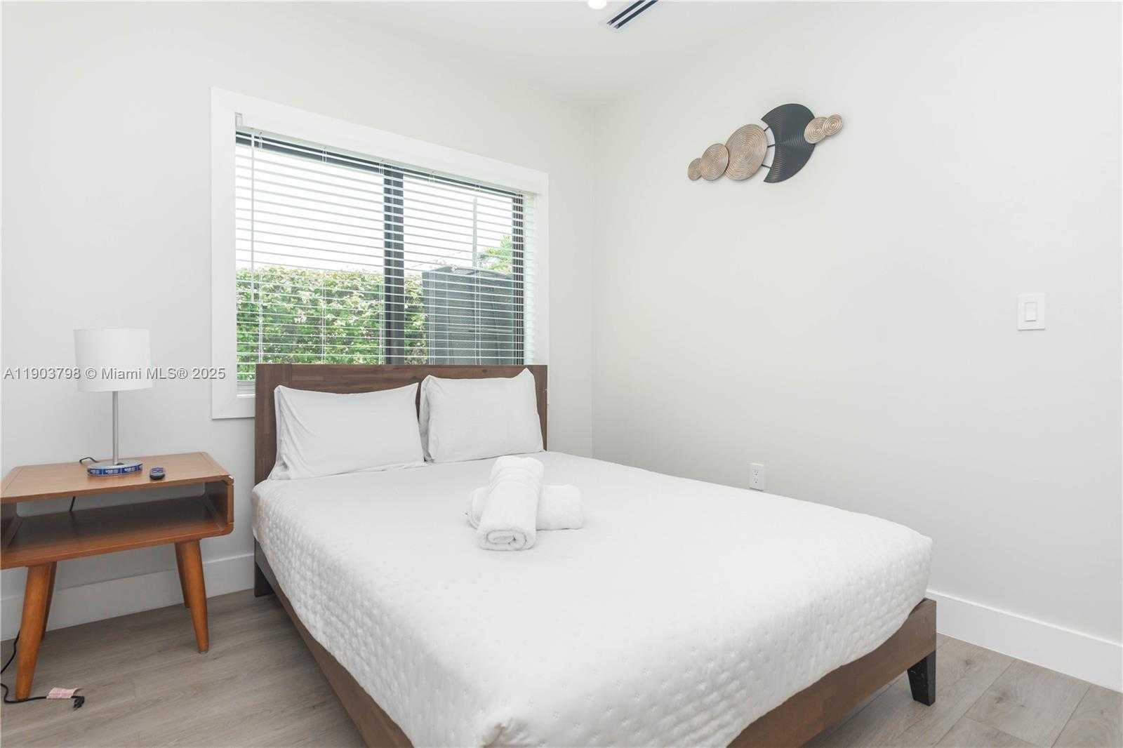 Small Image of 2360 SOUTH WEST 12TH ST, Miami Number 37