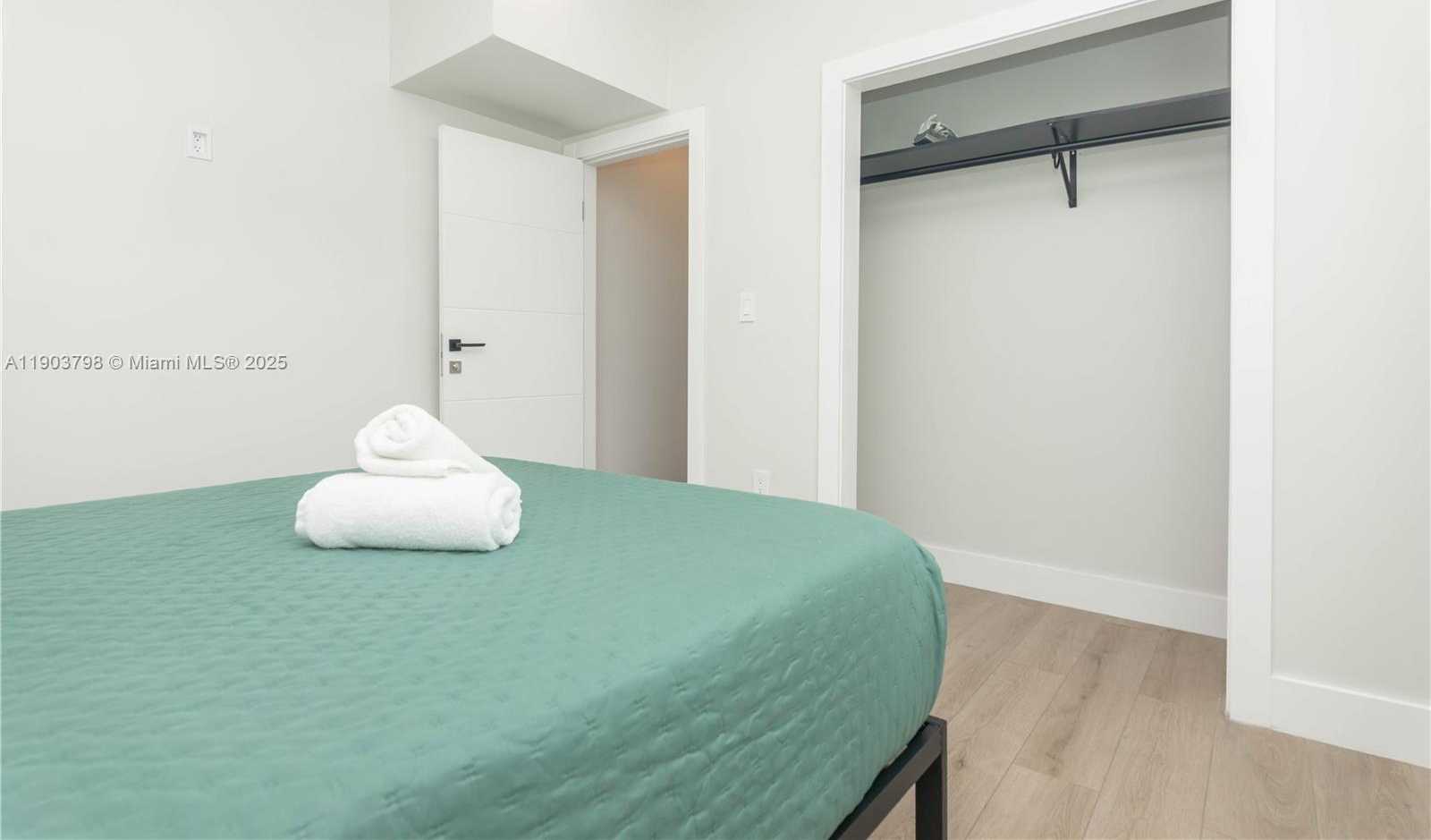 Small Image of 2360 SOUTH WEST 12TH ST, Miami Number 49