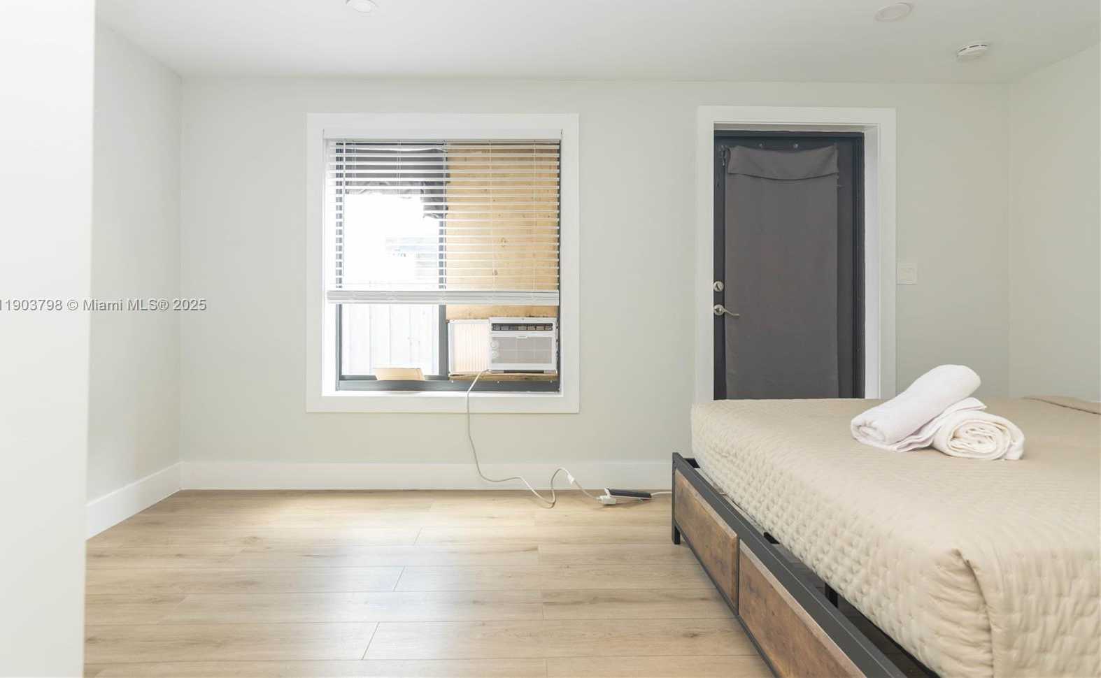 Small Image of 2360 SOUTH WEST 12TH ST, Miami Number 51