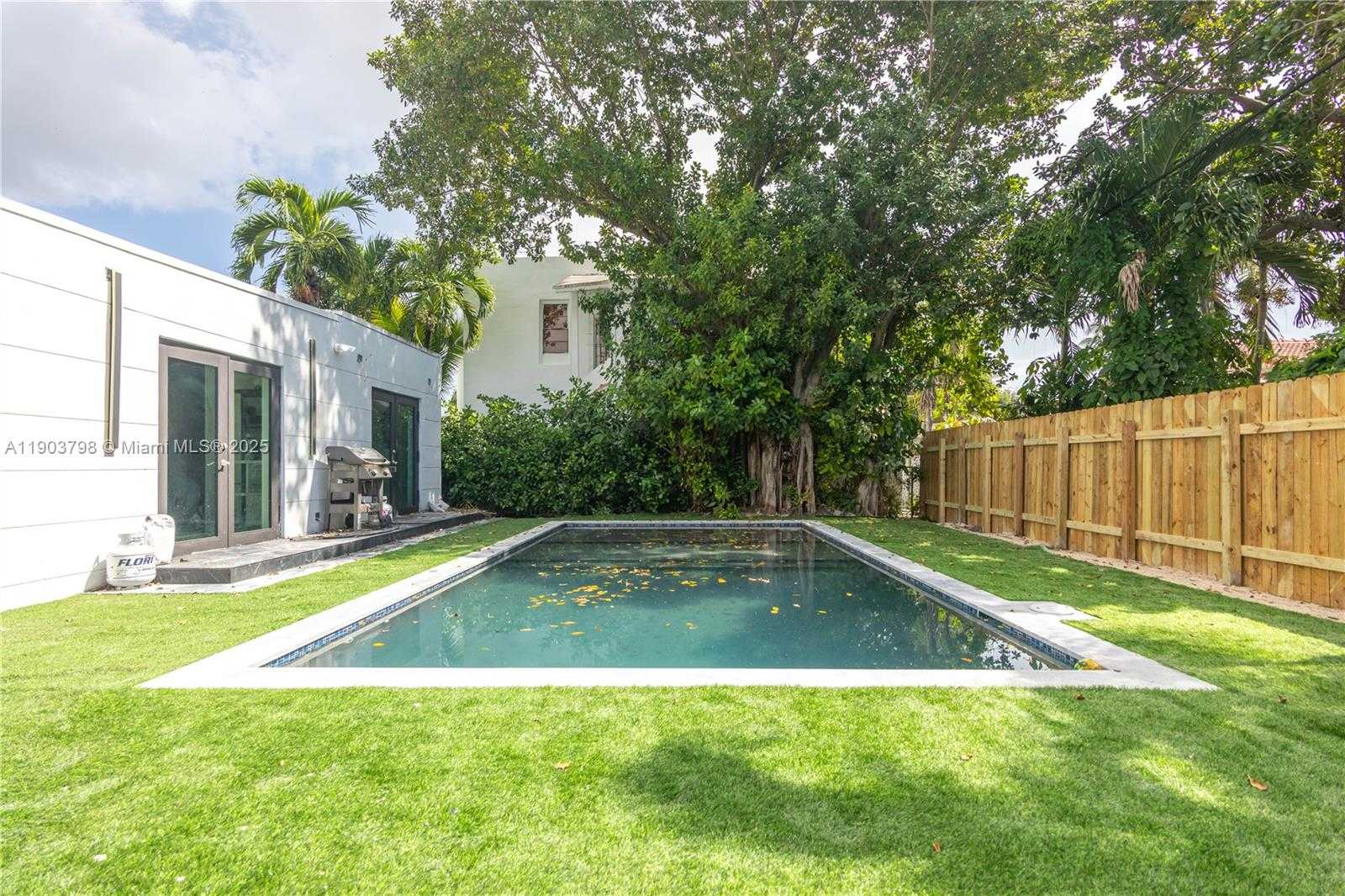 Small Image of 2360 SOUTH WEST 12TH ST, Miami Number 66