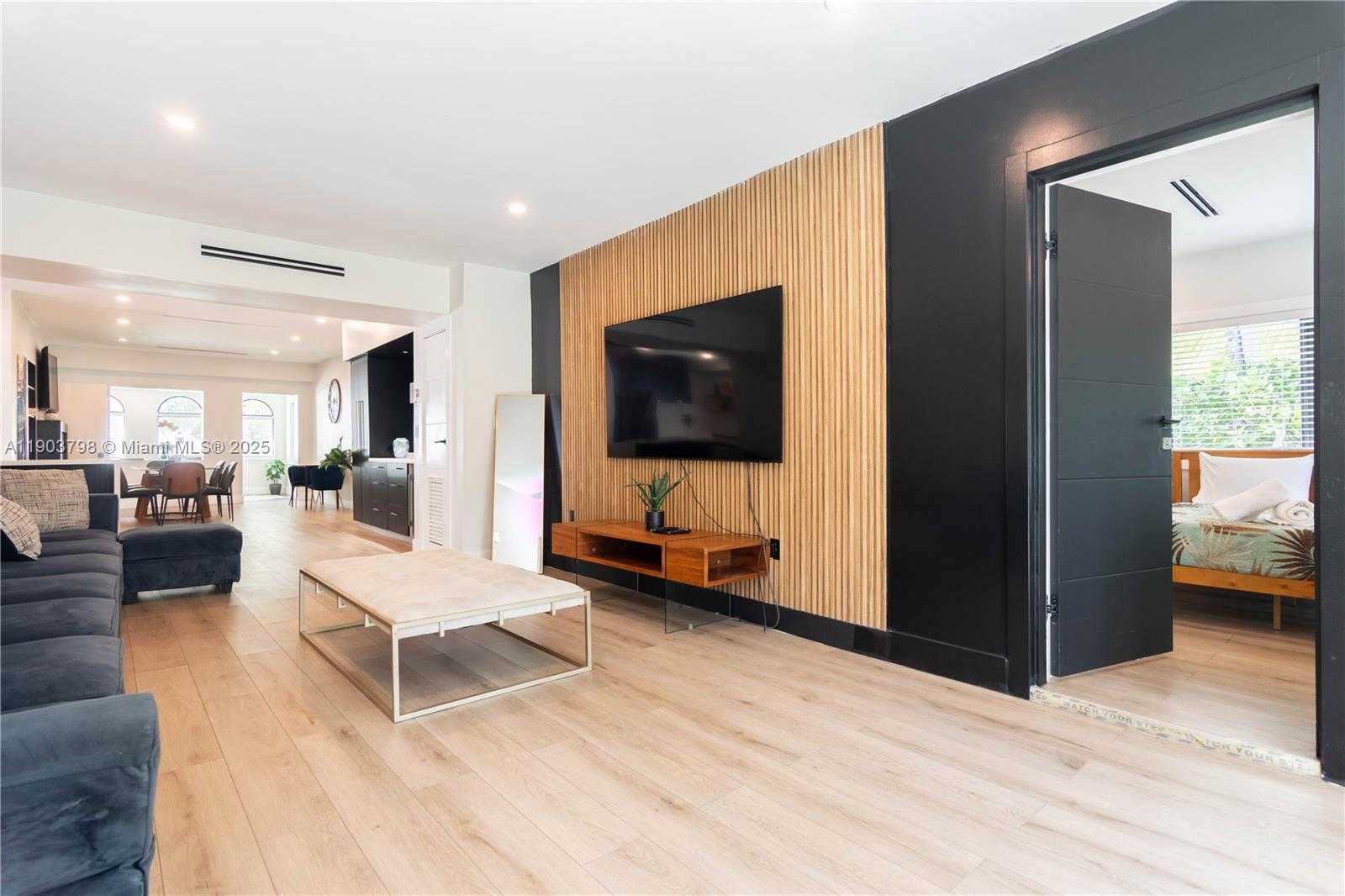 Small Image of 2360 SOUTH WEST 12TH ST, Miami Number 7