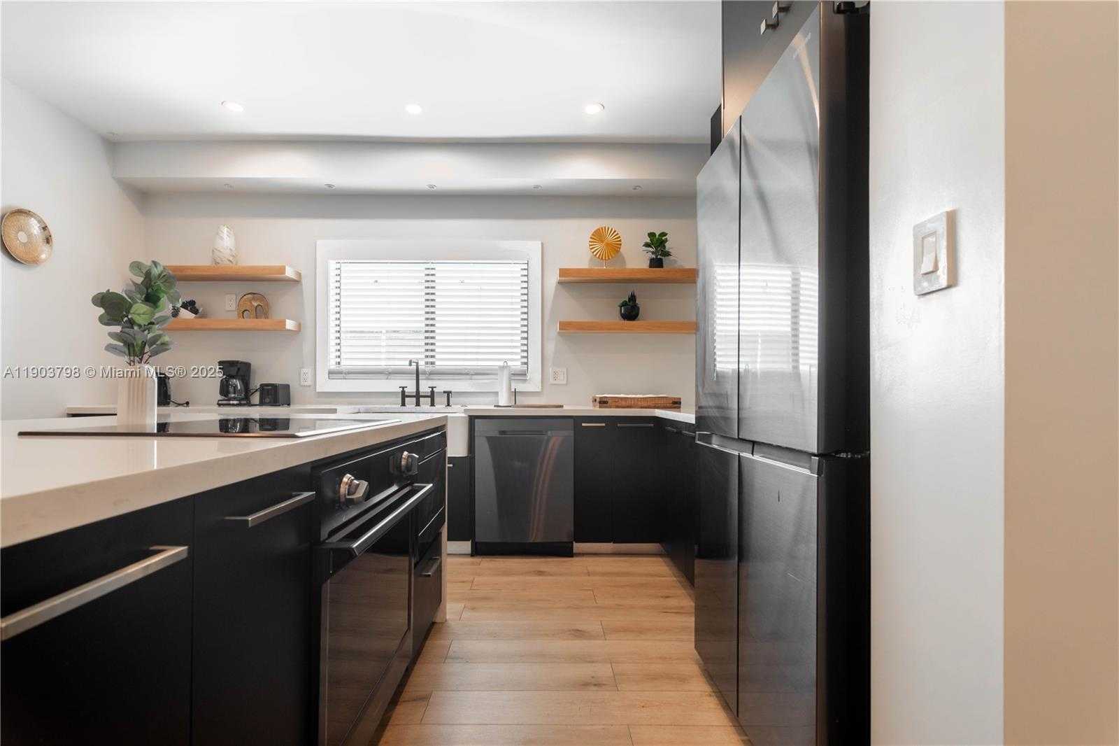 Small Image of 2360 SOUTH WEST 12TH ST, Miami Number 71