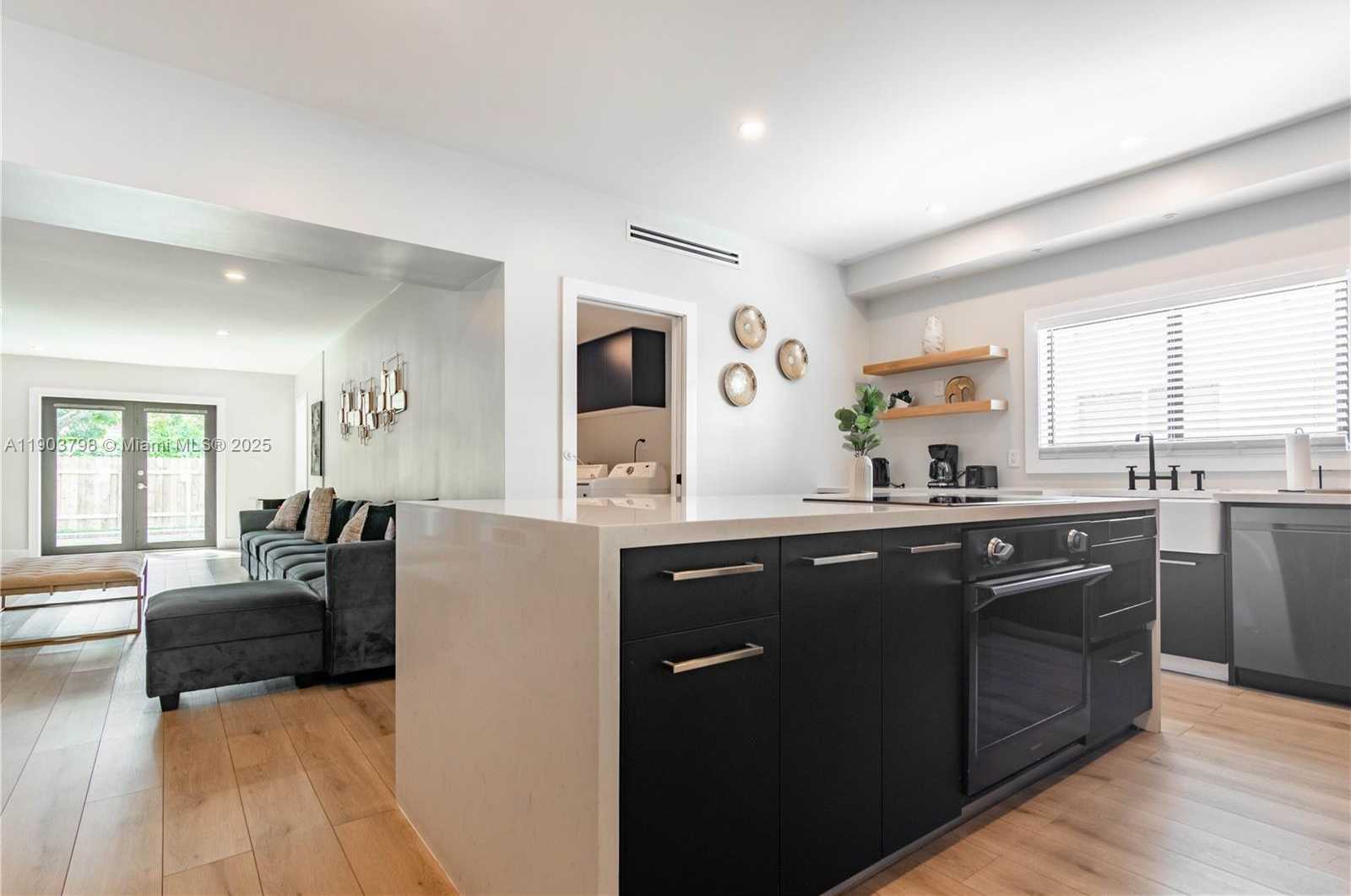 Small Image of 2360 SOUTH WEST 12TH ST, Miami Number 78