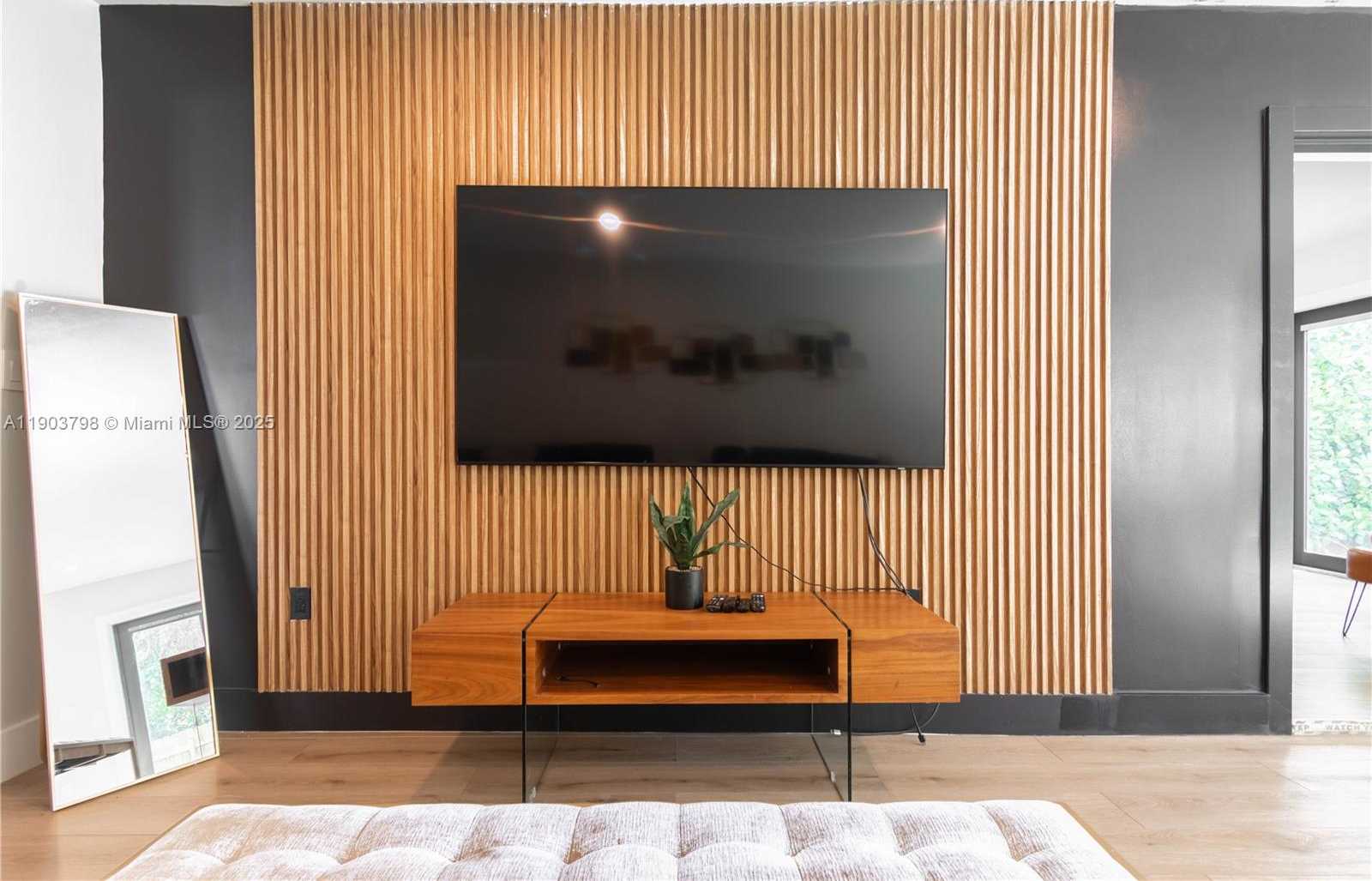 Small Image of 2360 SOUTH WEST 12TH ST, Miami Number 8