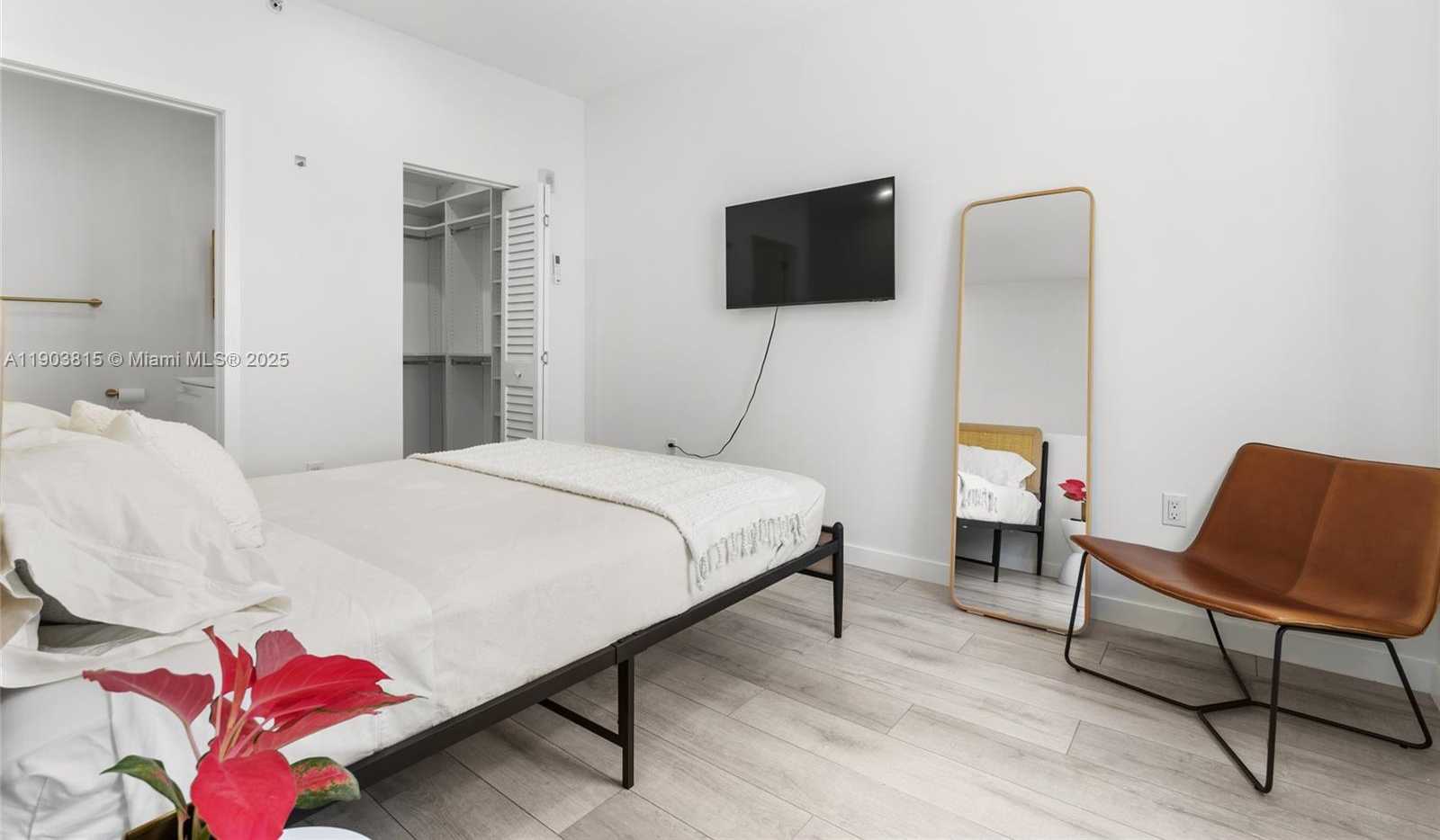 Small Image of 1610 EUCLID AVE #A110, Miami Beach Number 10