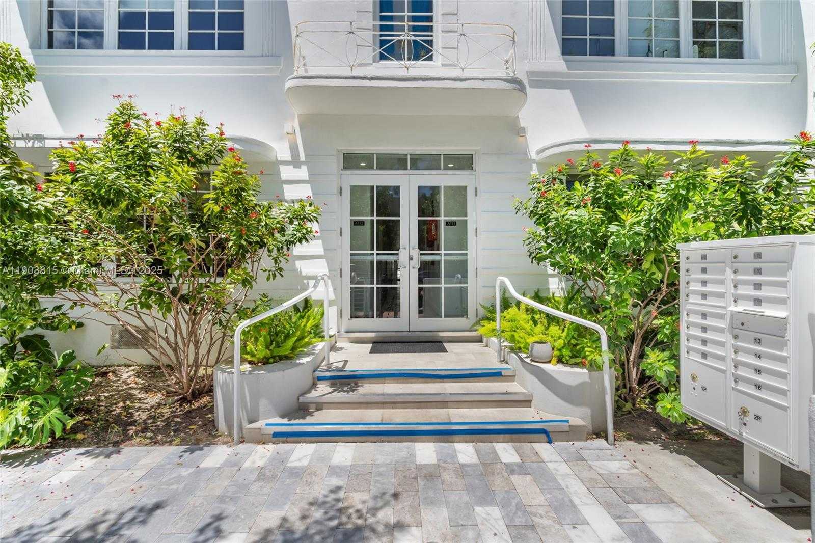 Small Image of 1610 EUCLID AVE #A110, Miami Beach Number 15