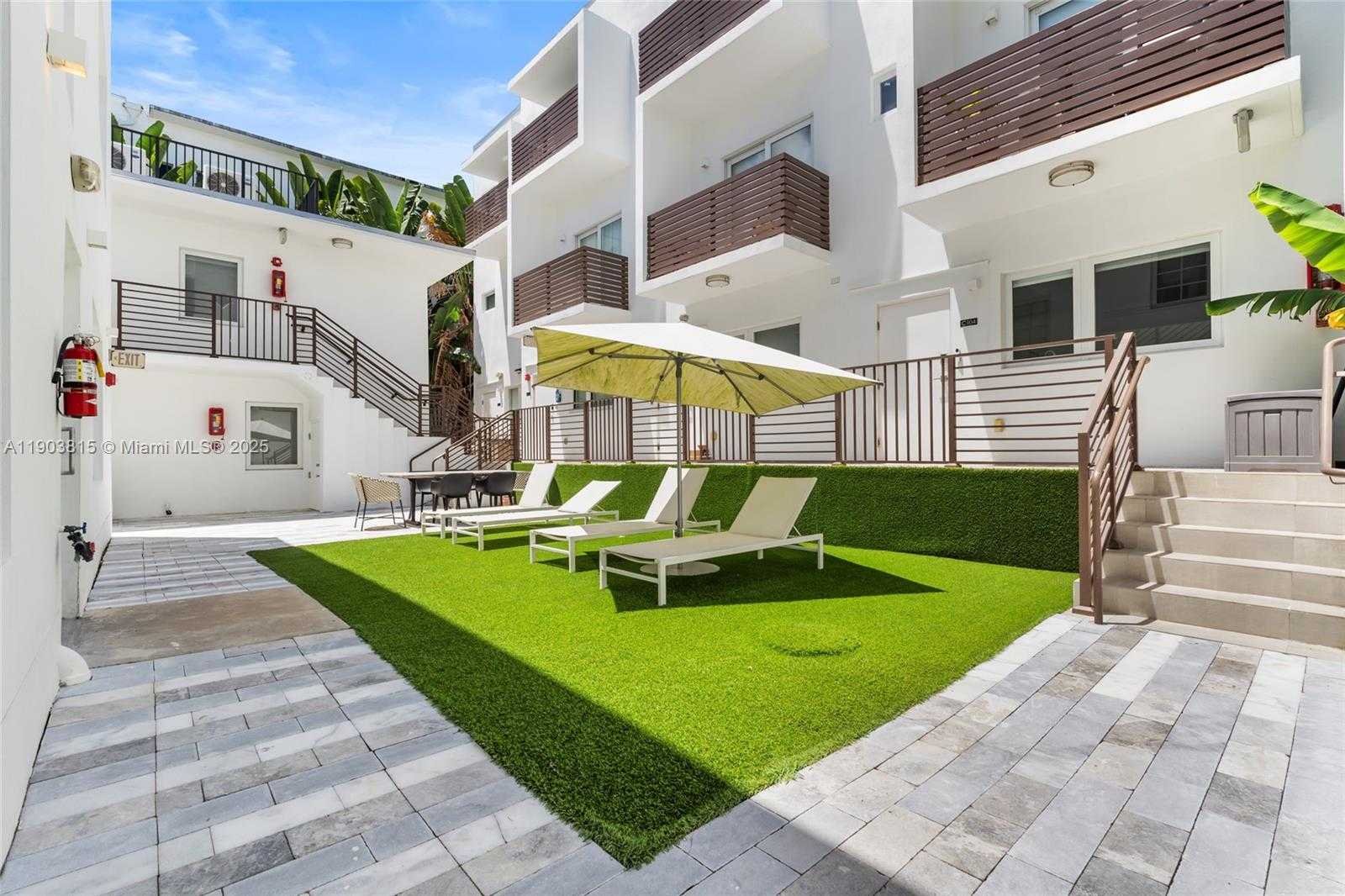 Small Image of 1610 EUCLID AVE #A110, Miami Beach Number 19