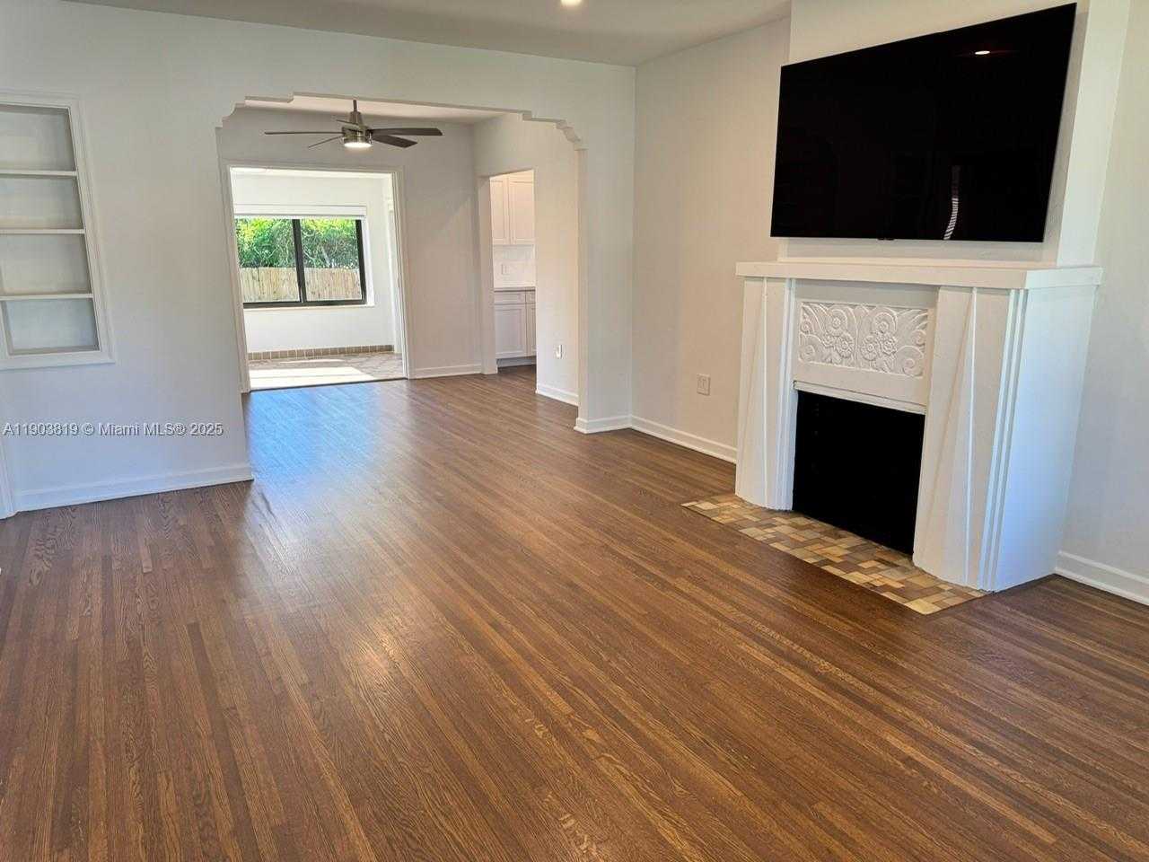 Small Image of 2210 SOUTH WEST 25TH ST, Miami Number 3