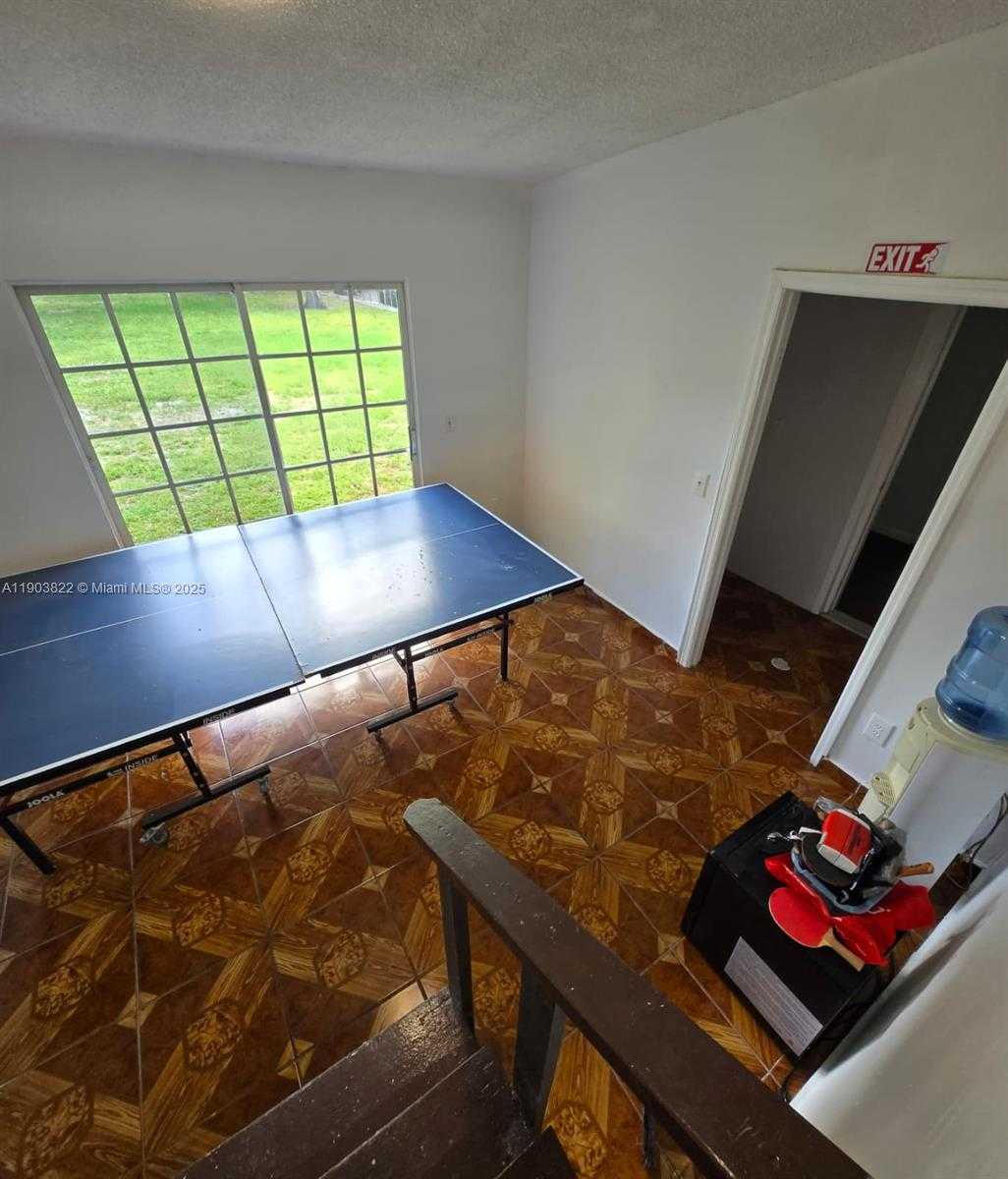 Small Image of 2420 JACKSON ST #H, Hollywood Number 22