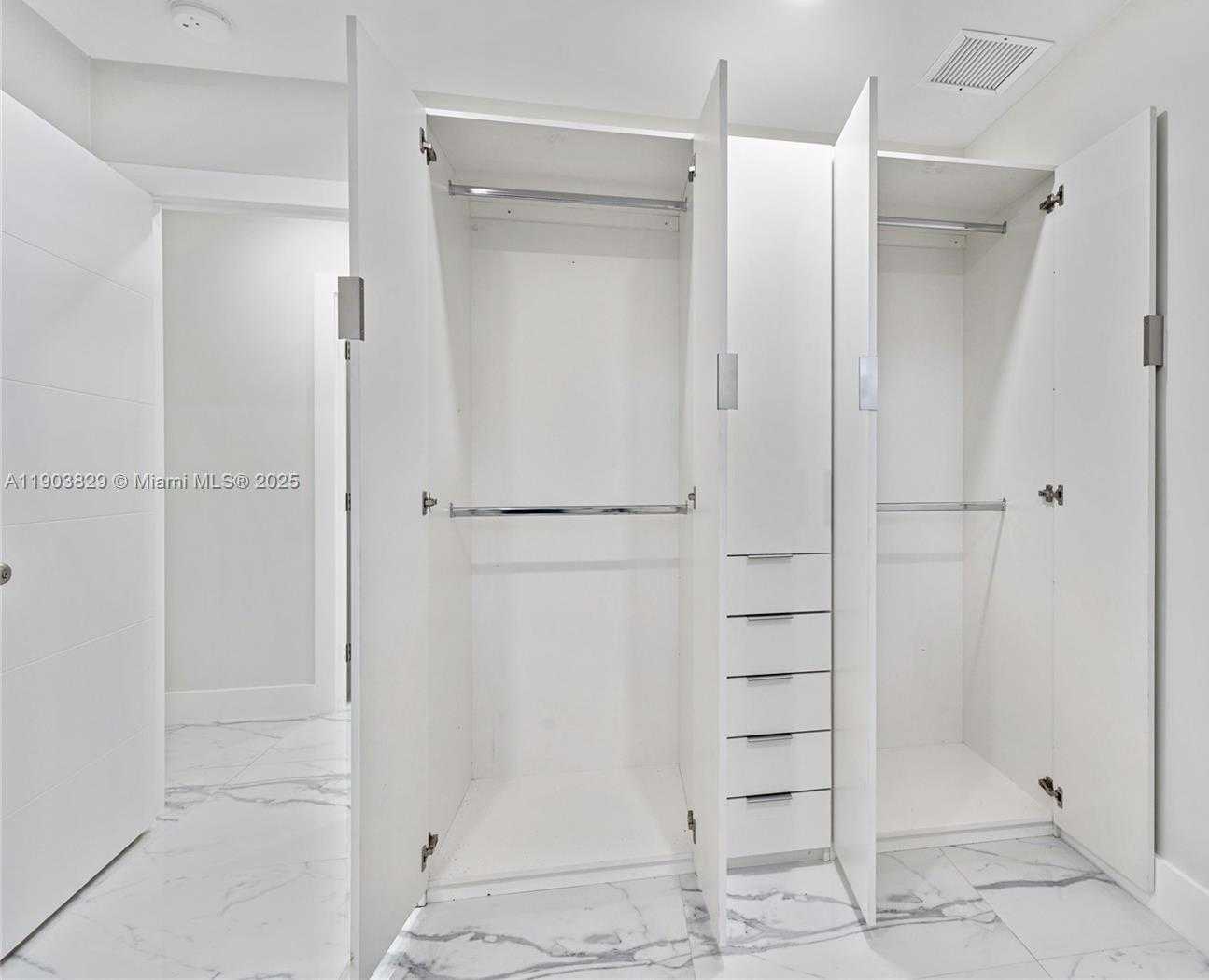 Small Image of 4670 NORTH WEST 5TH ST #4670, Plantation Number 22