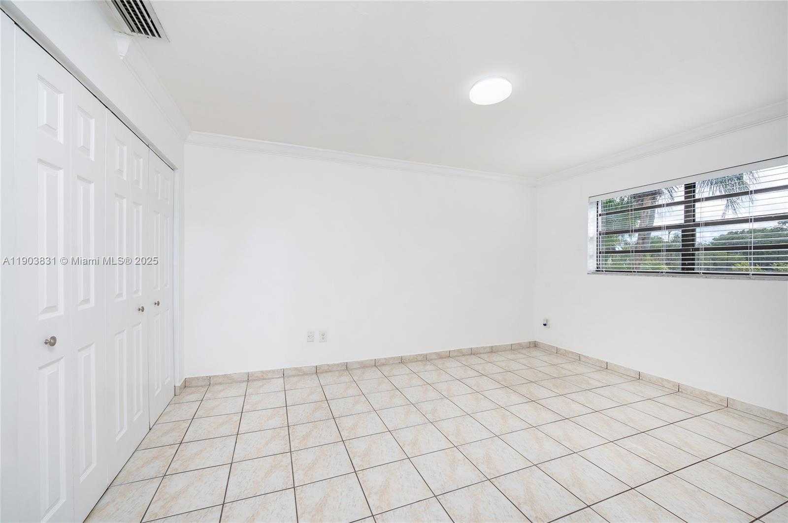Small Image of 18310 MEDITERRANEAN BLVD #2407, Hialeah Number 12