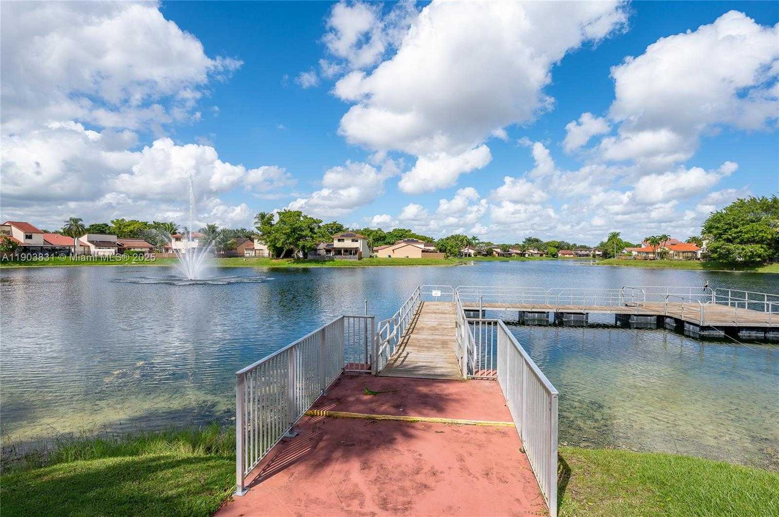 Small Image of 18310 MEDITERRANEAN BLVD #2407, Hialeah Number 22