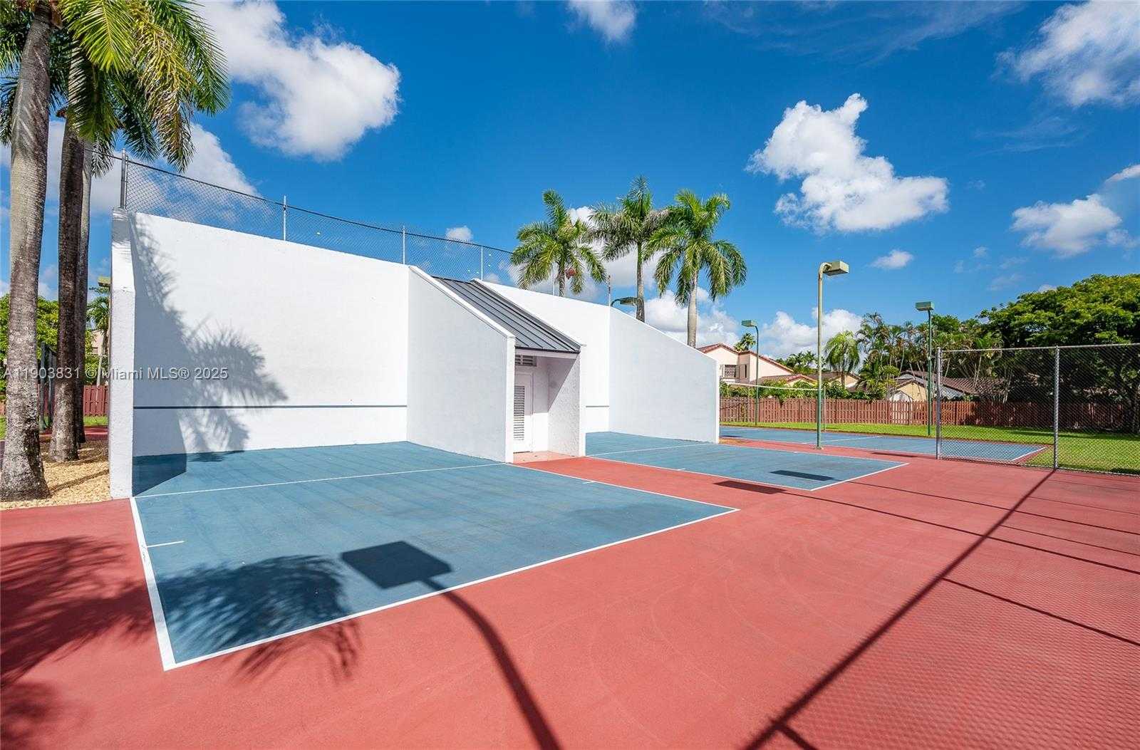 Small Image of 18310 MEDITERRANEAN BLVD #2407, Hialeah Number 24