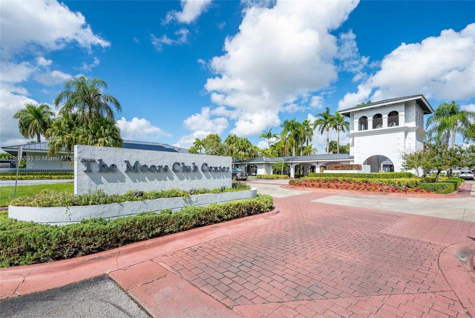 Small Image of 18310 MEDITERRANEAN BLVD #2407, Hialeah Number 35